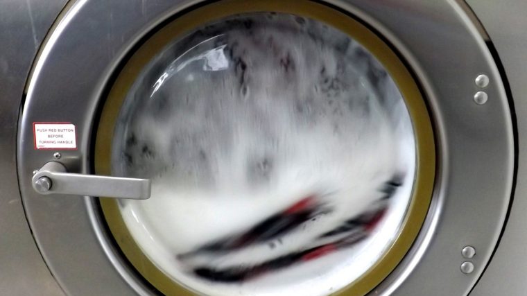 6 Steps for Cleaning a Washing Machine