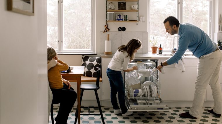 10+ Hacks From Different Countries to Help You Keep Your House Clean